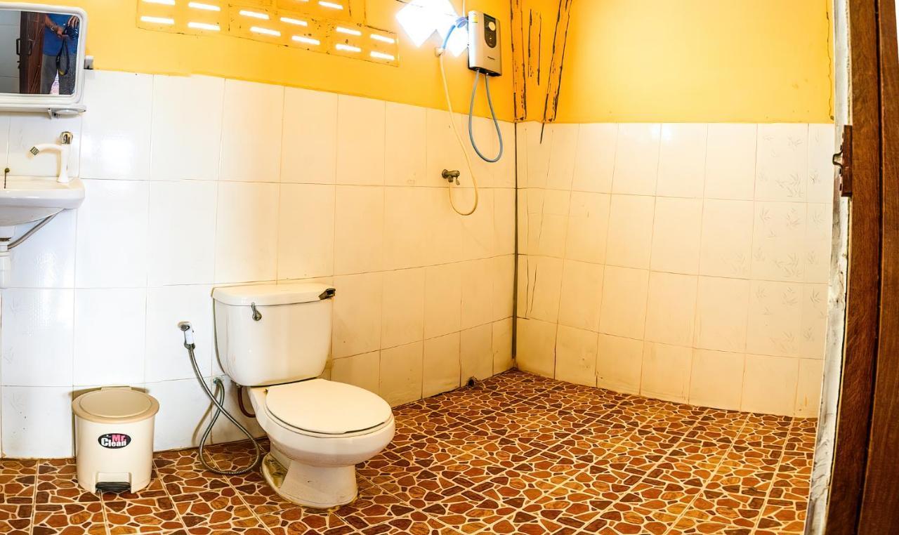 Mamapieng Budget Guesthouse Дон-Дет Екстер'єр фото