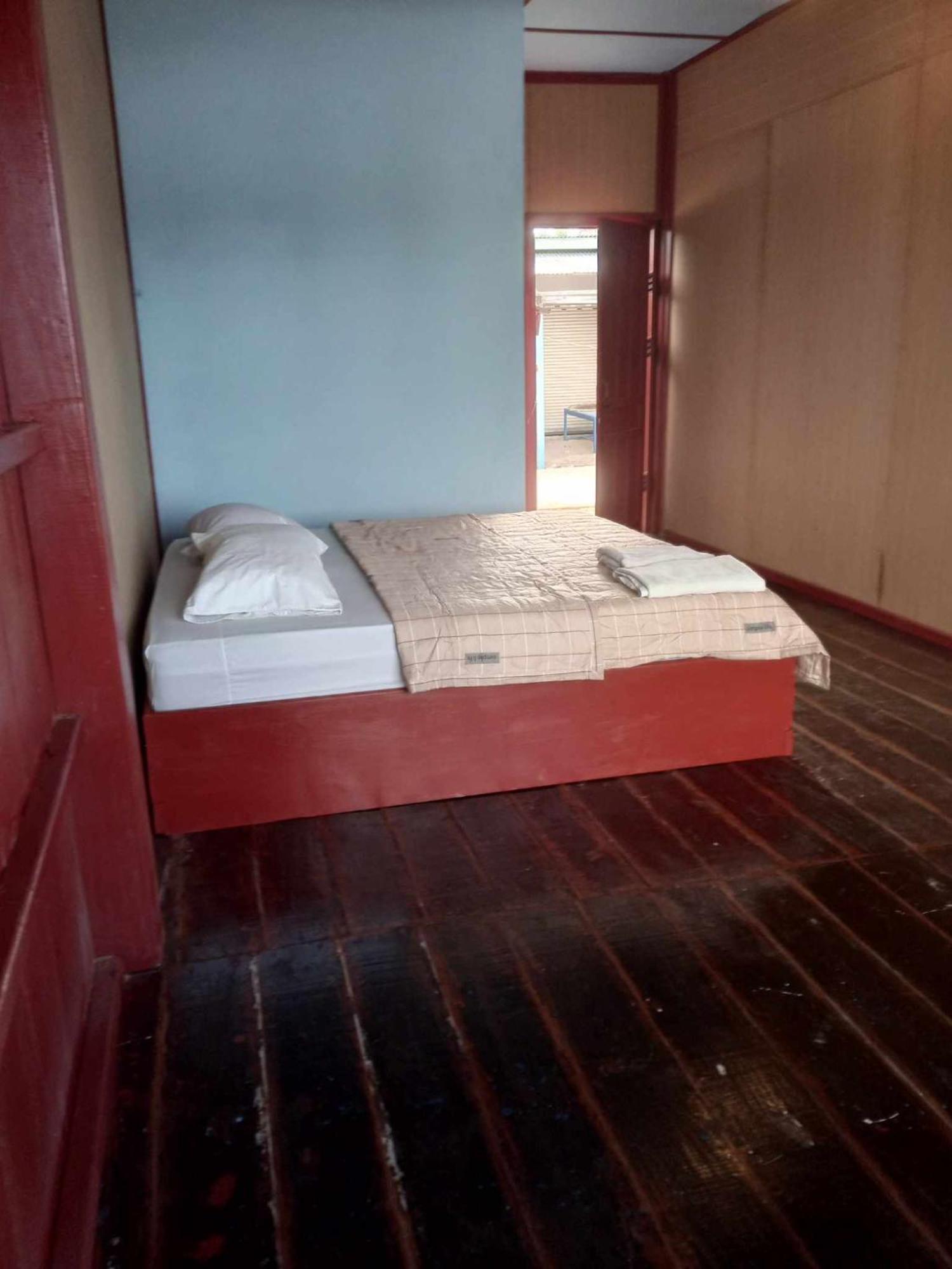 Mamapieng Budget Guesthouse Дон-Дет Екстер'єр фото